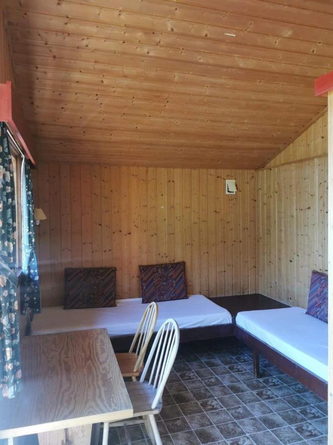 Loken Camping - Trivelig Og Idyllisk Ved Vannet Olden Exterior foto
