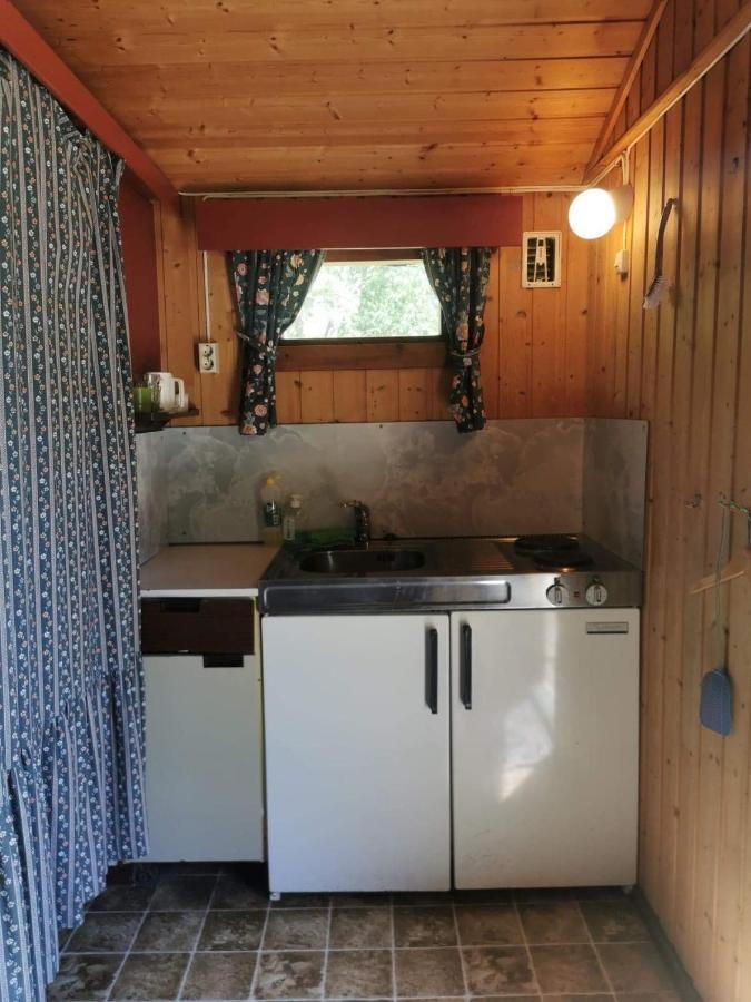 Loken Camping - Trivelig Og Idyllisk Ved Vannet Olden Exterior foto