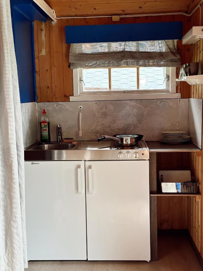 Loken Camping - Trivelig Og Idyllisk Ved Vannet Olden Exterior foto